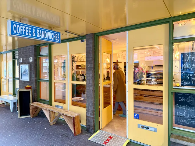 Little Paradise Sandwich Shop