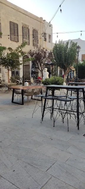 Ελληνικόν Μπιστρο