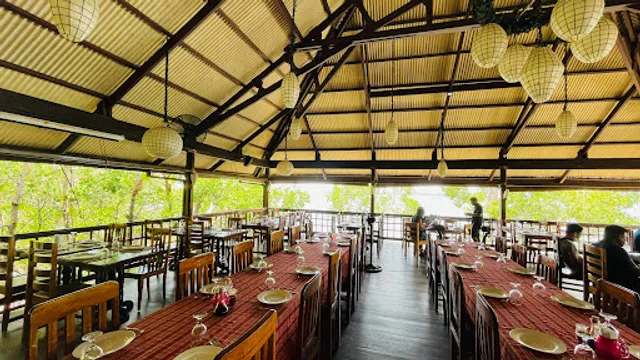 Badjao Seafront Restaurant