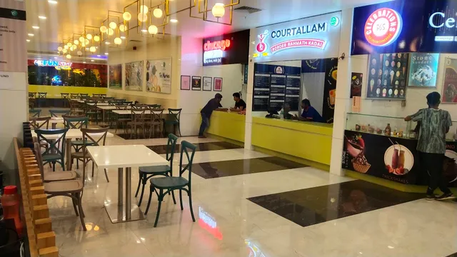 THE MARINA FOODCOURT