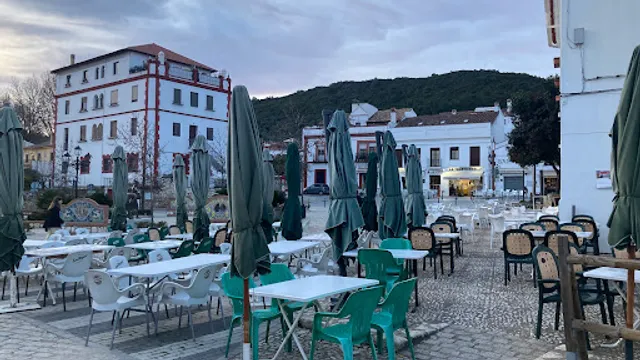 RESTAURANTE LA SERRANA BOZQUEZ ROMERO SL