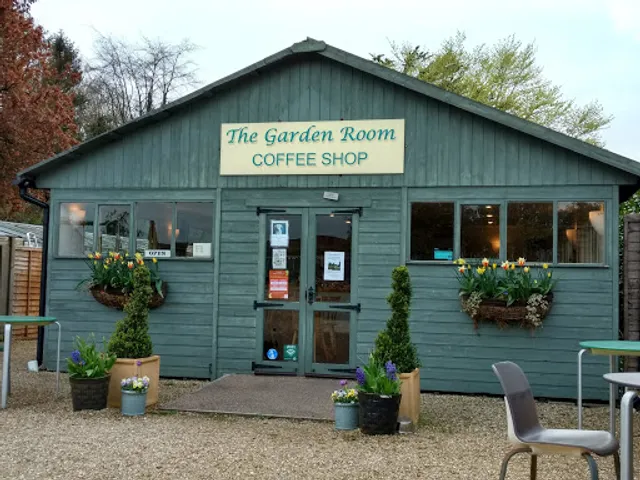 Brownes Garden Centre Coffee Shop
