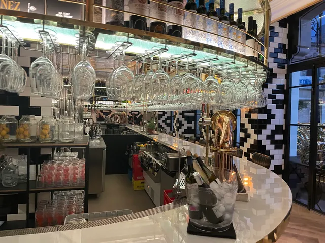 Restaurante LUCERO · Plaza del Cabildo