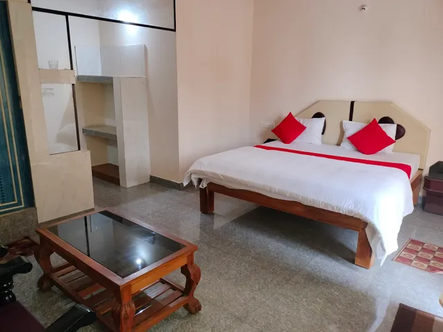 OYO 69516 Kushal Lodge