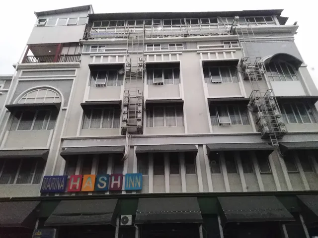 Hash Inn Marina Plaza