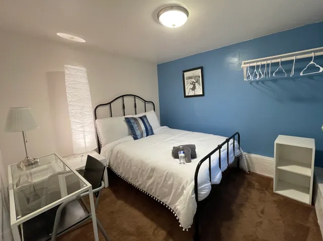 B-Love's Guest House