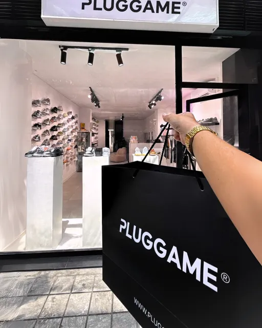Pluggame – Sneakers & Streetwear | Jordan, Yeezy, Dunk, Adidas, Valencia