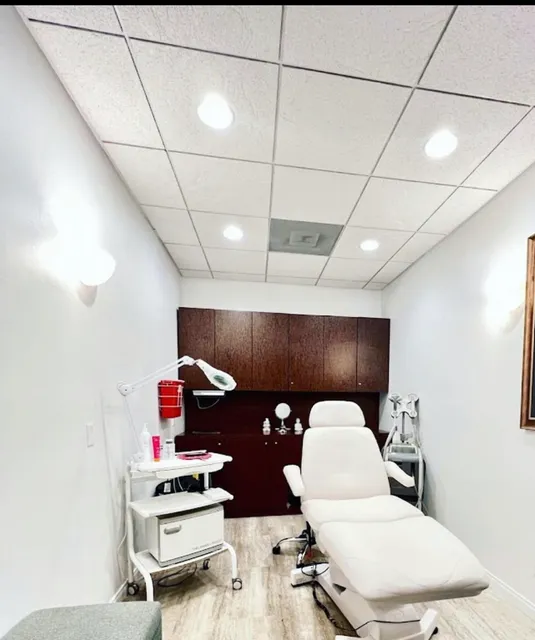 4EVER YOUNG SKIN CARE