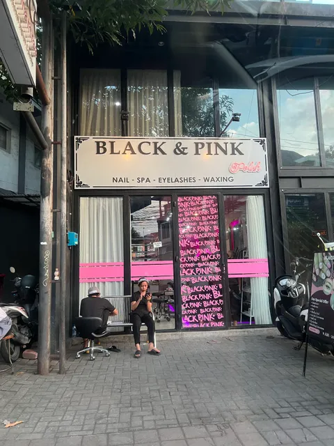 ZEN Rooms Seminyak Taman Petitenget