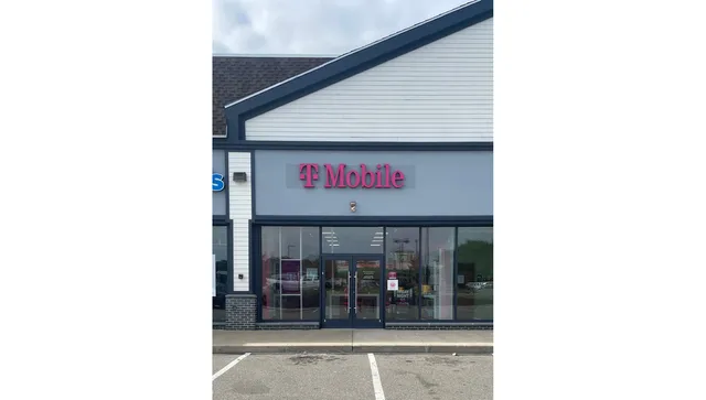 T-Mobile Authorized Retailer