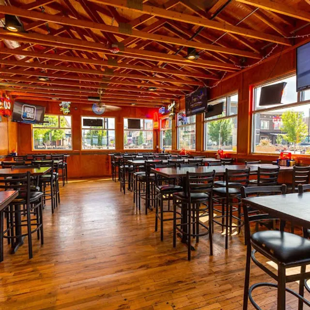 Jethro's BBQ n' LakeHouse