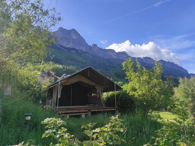 Camping des Petites Roches - Onlycamp