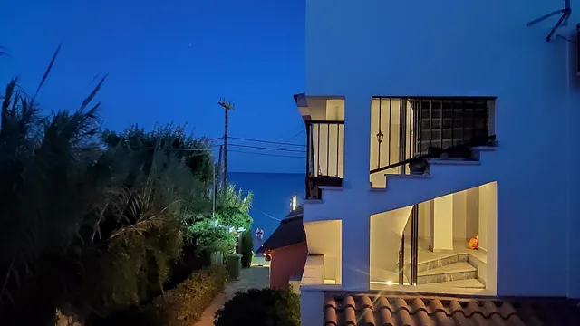 Villa Kambasis, Laganas