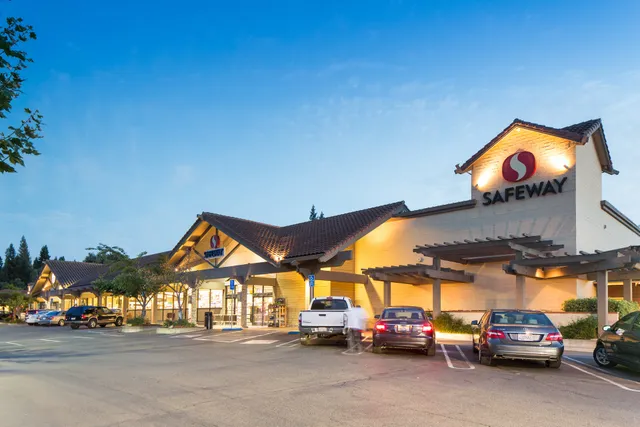 Alamo Plaza Shopping Center