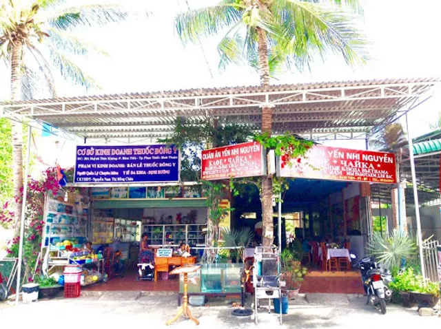 Quán Ăn Yến Nhi Nguyễn . Кафе - ЧайКа .