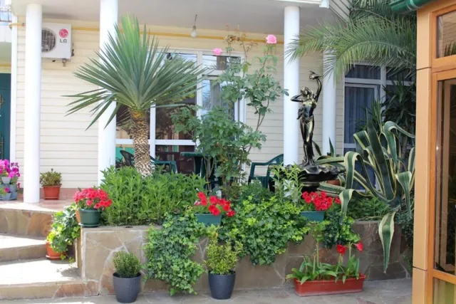 Guest House "Sarissa"