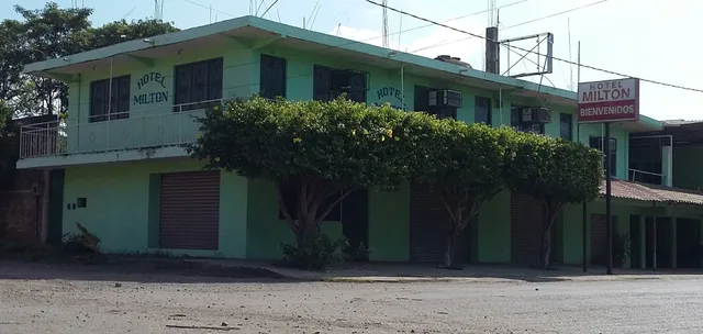 HOTEL MILTON
