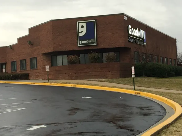 Goodwill of Greater Washington Retail Store
