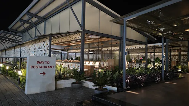 Shree Signature - The MultiCuisine Restaurant