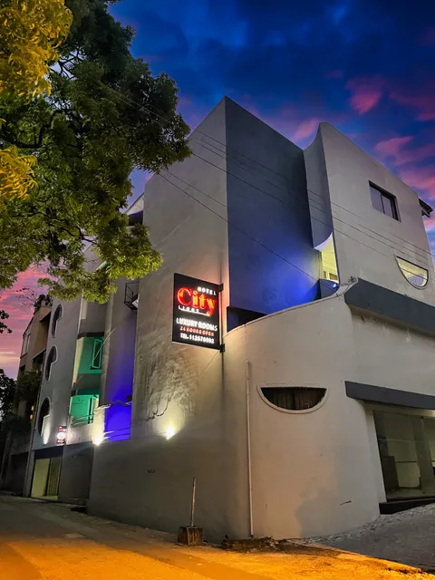 Hotel City Light Kolupitiya
