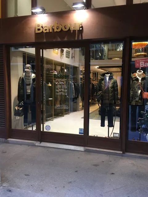 Barbour Store