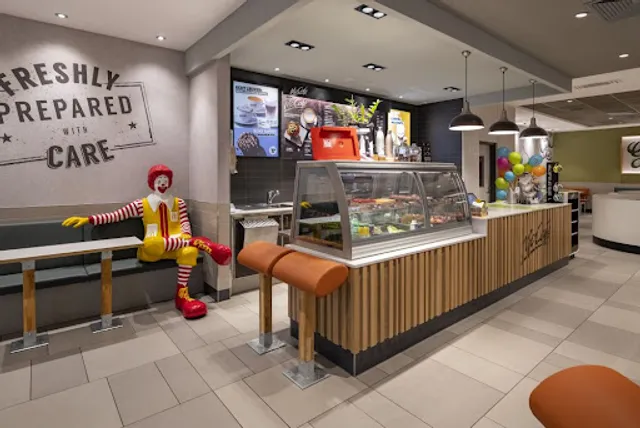 McDonald's Fast food Restaurant