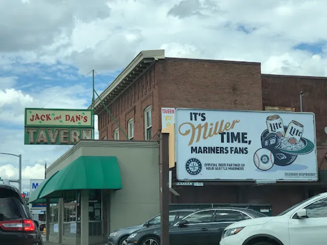Jack & Dan's Bar & Grill