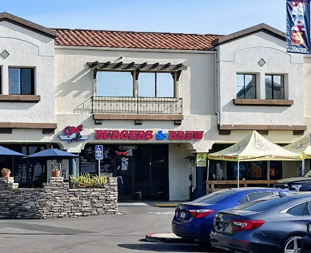 Chief's Burgers, Brew & Spirits