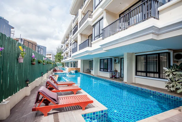 THE LAGO NAIHARN BY SALA ESTATE