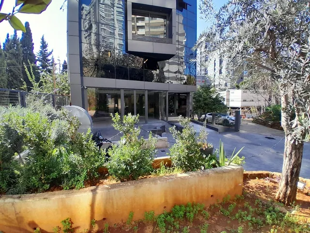 Shade Suites and Studios