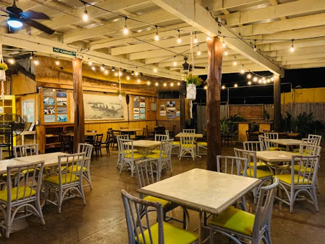 Paddlers Restaurant and Bar