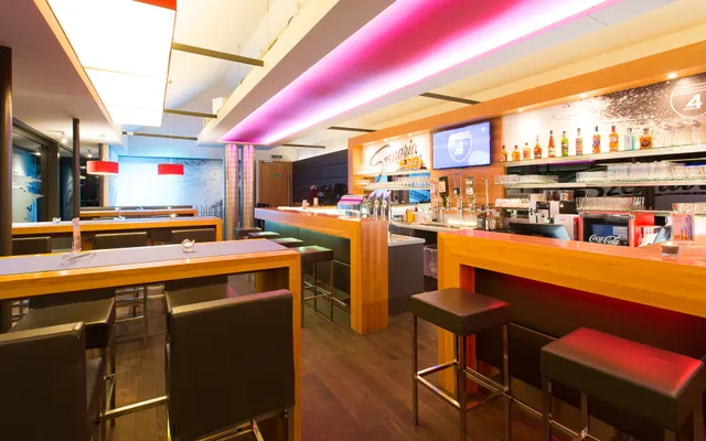 Steig4 | Szenario | Pub & Bar