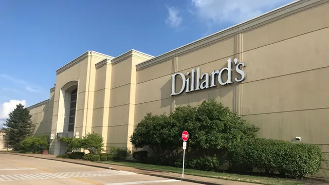 Dillard's