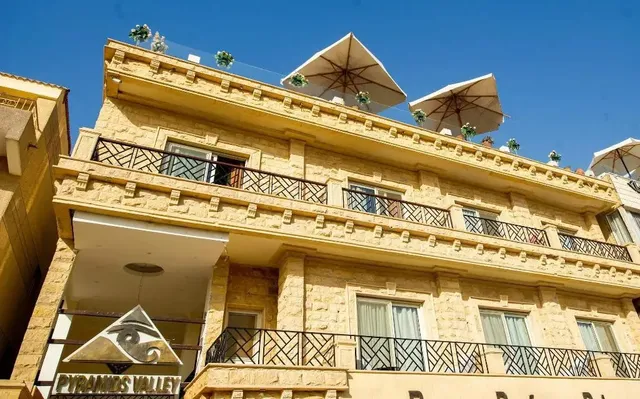 Pyramids Valley Boutique Hotel