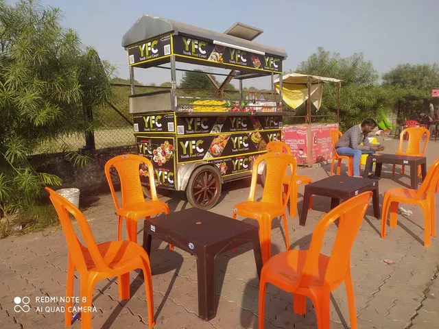 YFC (Youth Food Court)