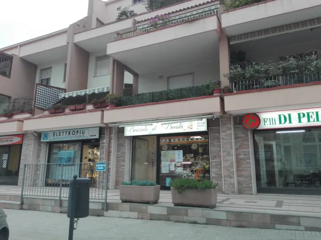 Briciole Di Bontà di Maria Laura Sechi