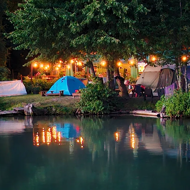 Riverside Hostel PTTK Freedom