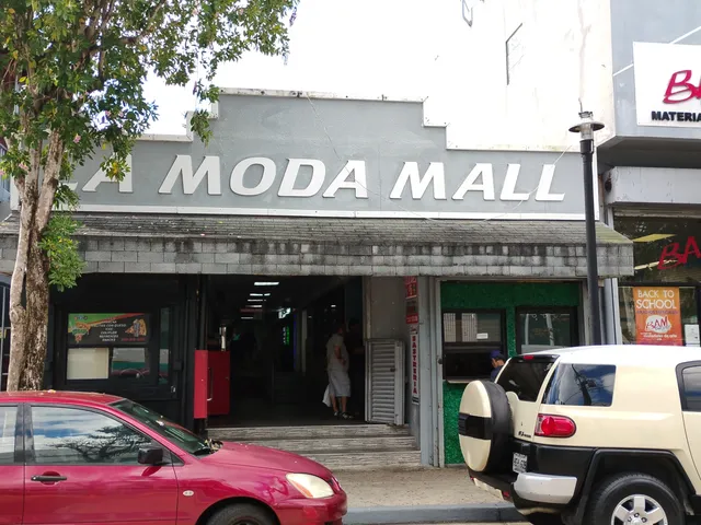 La Moda Mall