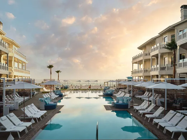 Shore House at The Del, LXR Hotels & Resorts