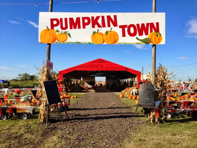 Pumpkin Town Farms | Pumpkin Patch Tulsa