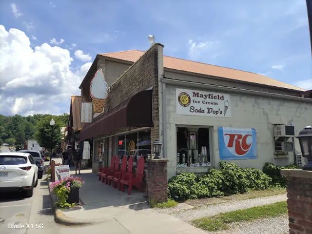 Soda Pop's at the Yard