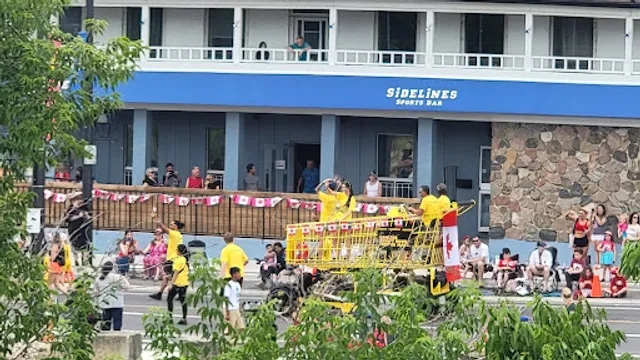 Sidelines Sports Bar & Grill