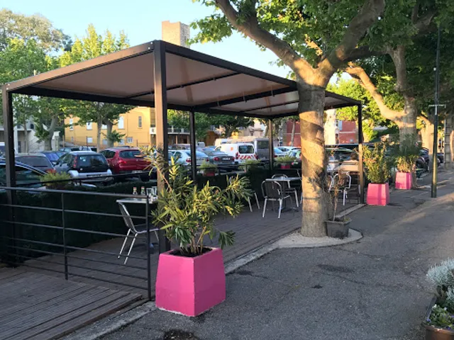 Bar pizzeria du boulevard