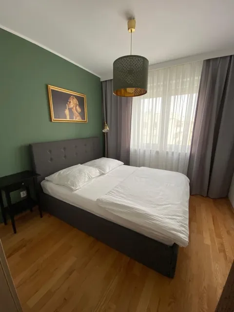 Apartament F&J