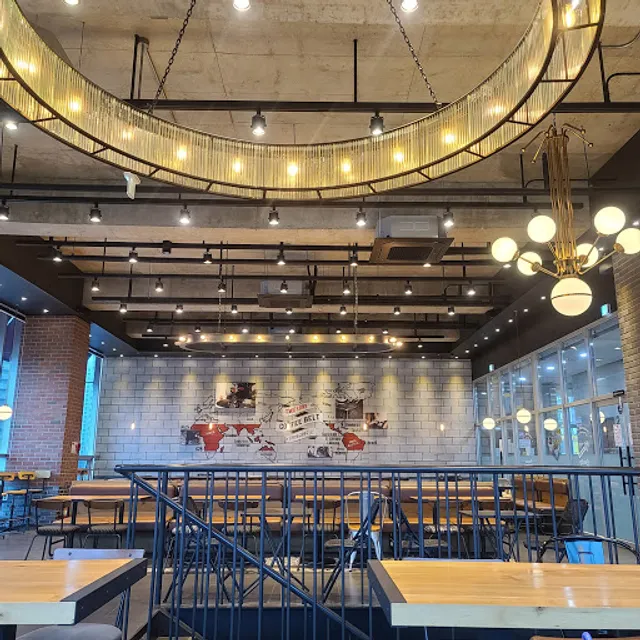 투썸플레이스 미사호수공원점