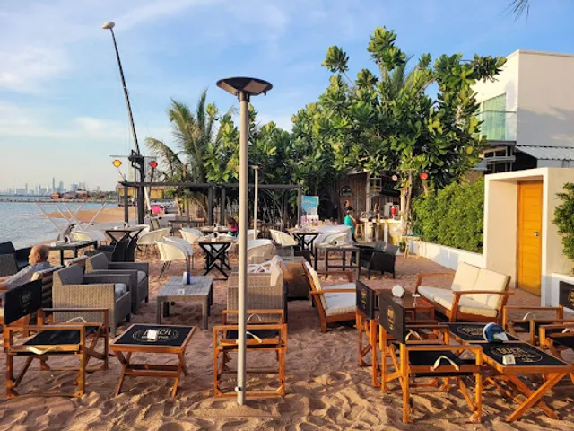 The bistro beach at Banampur - Seabird club