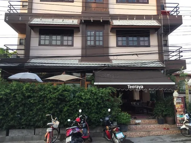 Teeraya Boutique Hostel