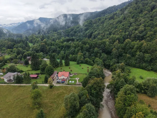 Pensiunea Poiana Cerbului