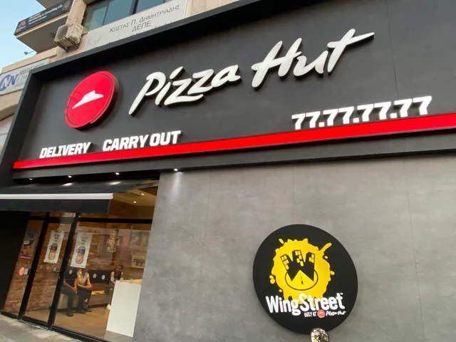 Pizza Hut - Paphos Dikastiria