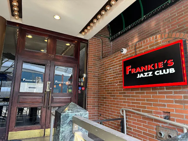 Frankie's Italian Vancouver